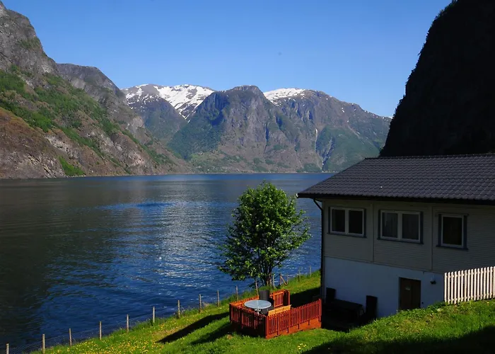 Visit Undredal